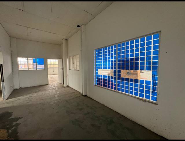 671M² WAREHOUSE TO LET IN INDUSTRIA NORTH
